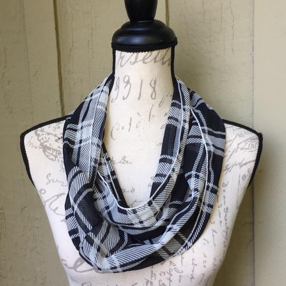 Accessories - Infinity Scarf